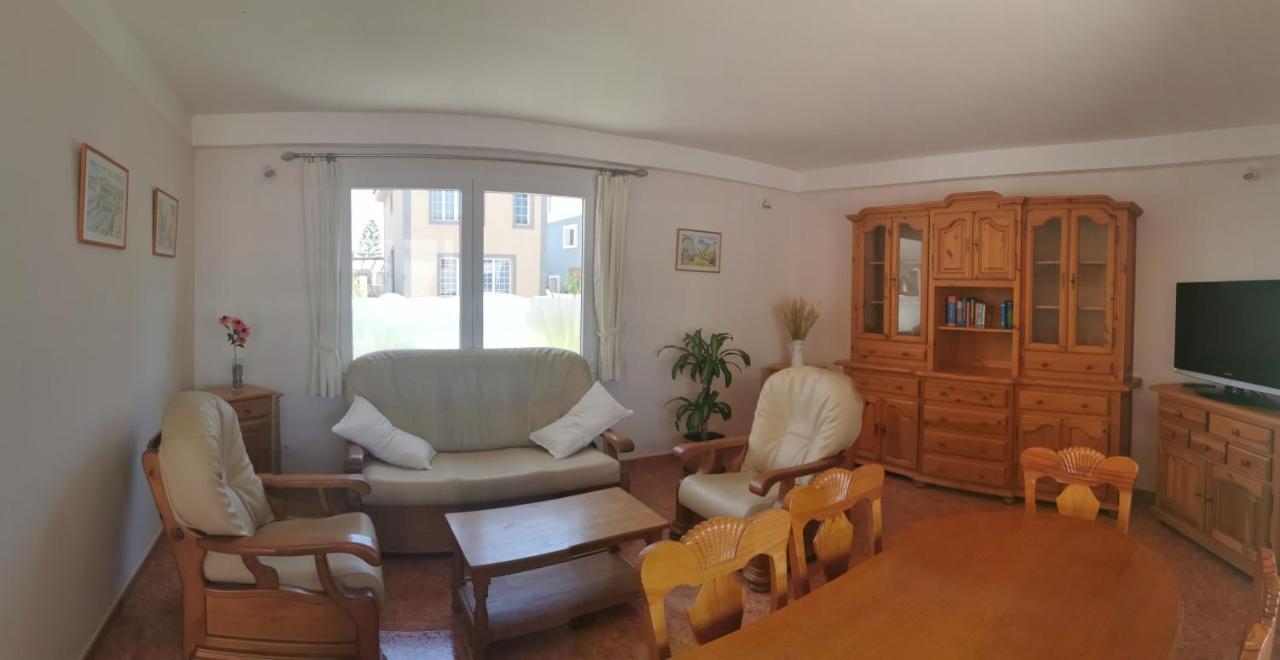 Martha'S Holiday Home Telde Bagian luar foto